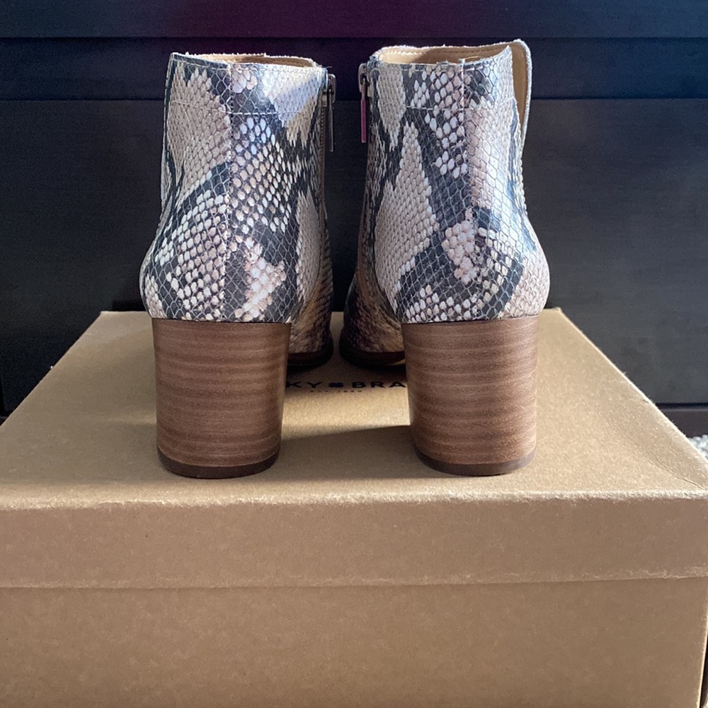 💓Snake Booties - Picture 4 of 5